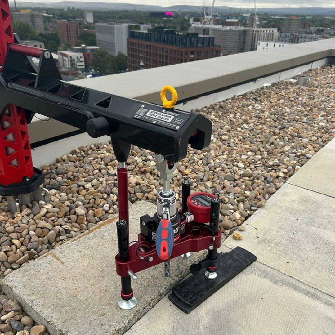 M35+ Reverse Davit Arm Test Rig