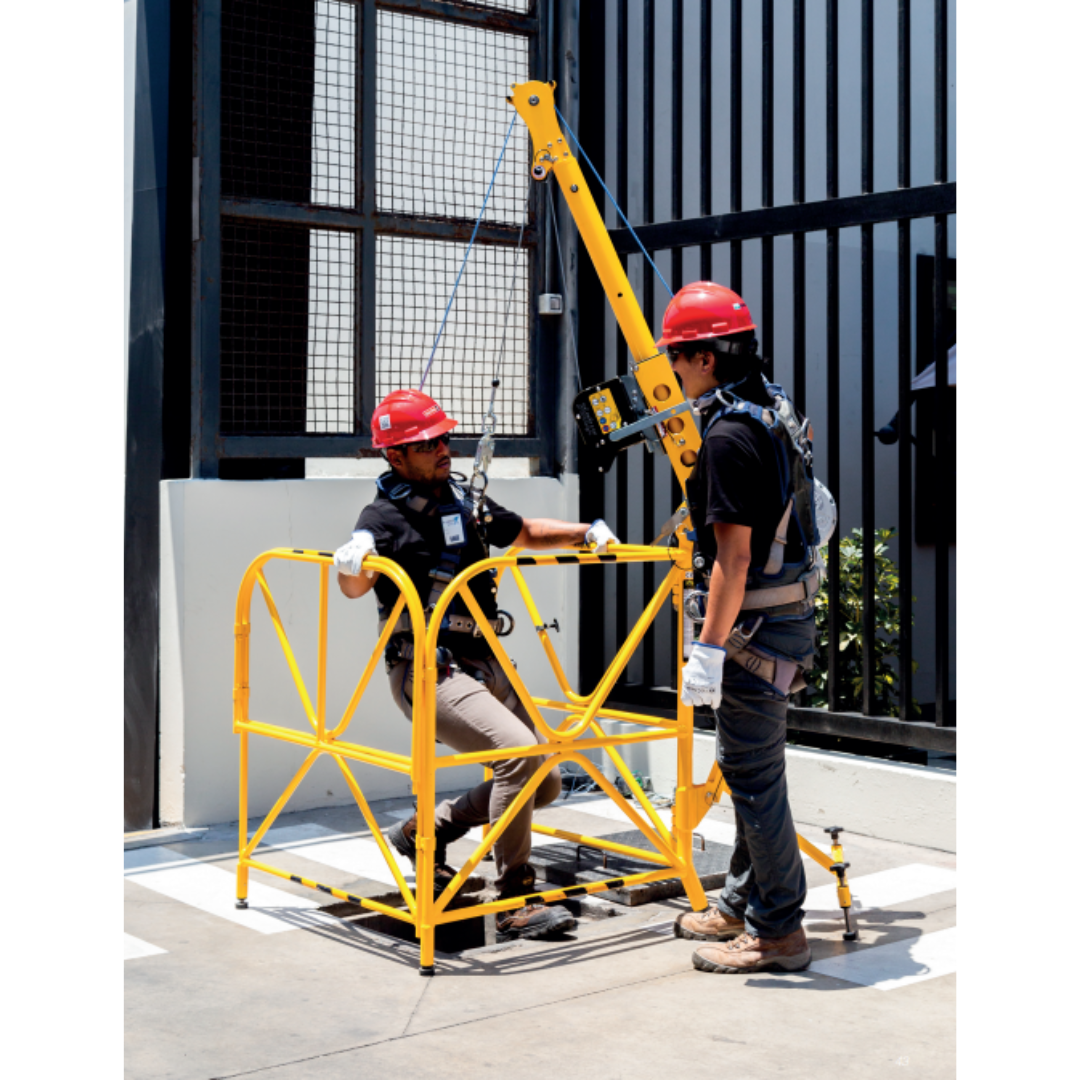 Xtirpa Davit Arm and Manhole Guard with Integrated Mast